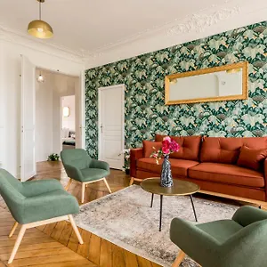 cosy-5-bedrooms-and-2-bathrooms-le-marais.fr-paris.fr/