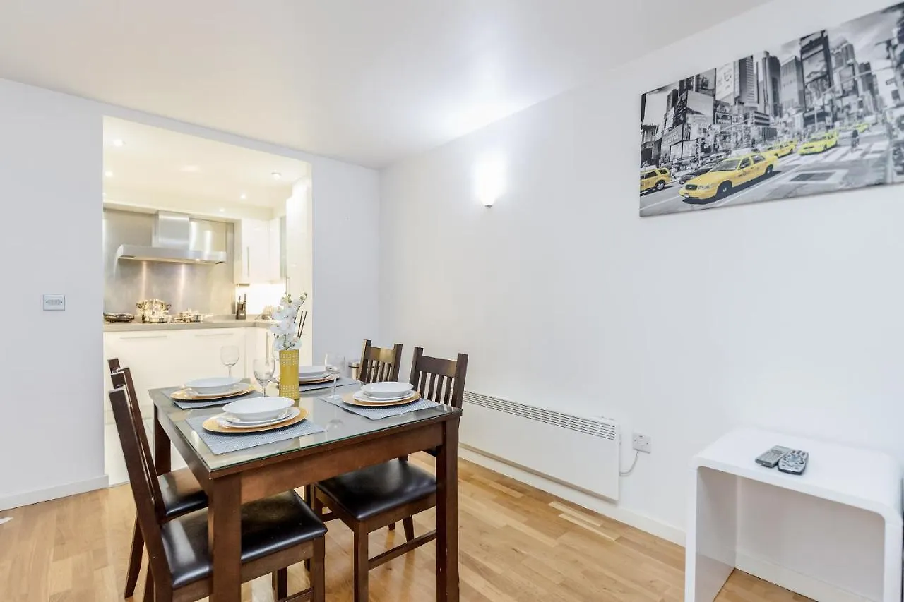 Apartment Larger Groups-London Excel -O2-Canarywharf United Kingdom